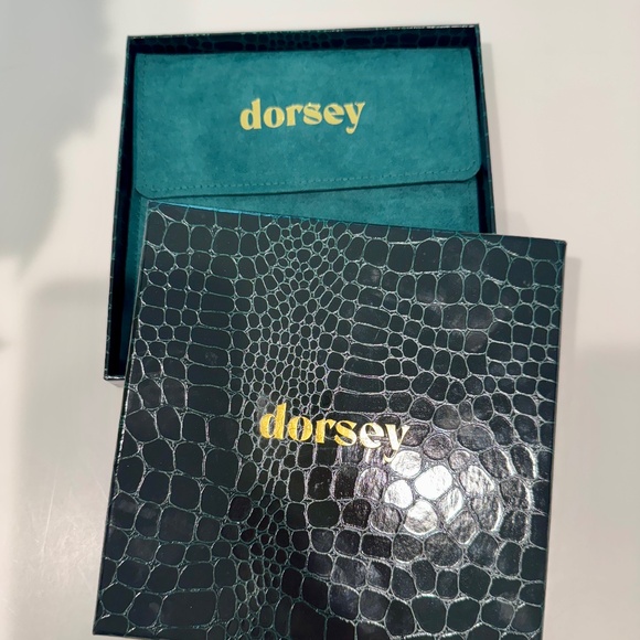 DORSEY Clemence 7.5 Carat, 15 White Sapphire and 18K Gold Vermeil Bezel Necklace - Picture 6 of 6